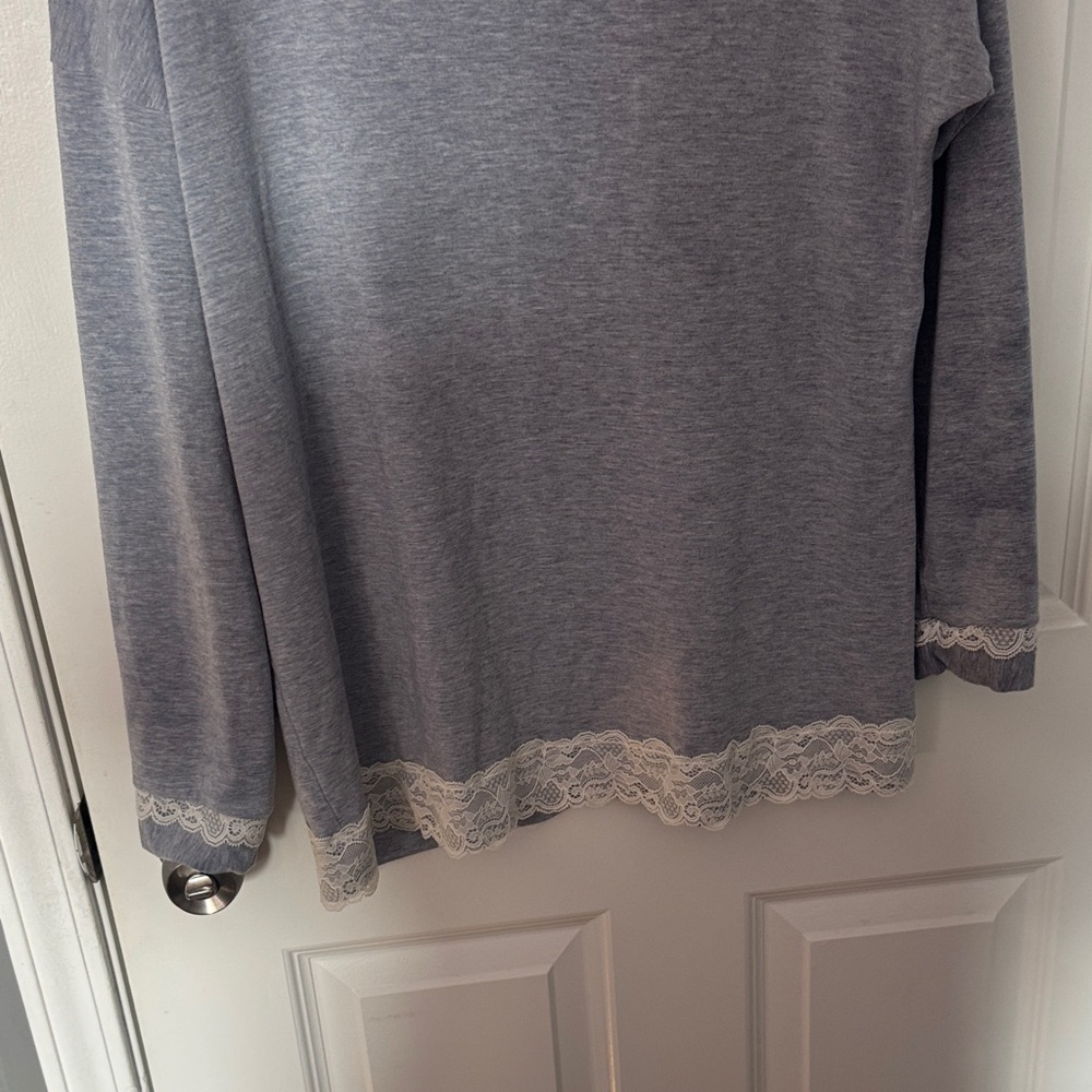 intimissimi Gray Long Sleeve Lace Trim Pajama Top - Picture 3 of 4